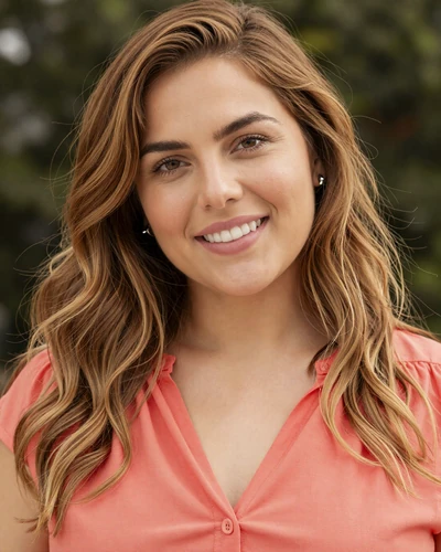 Isidora, 31, from Valparaíso, Chile