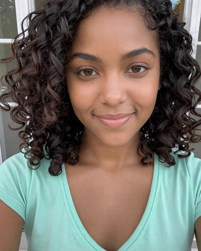 Tenisha, 24, from Mesopotamia, Saint Vincent
